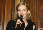 Corinna Milborn - Journalistin und Autorin