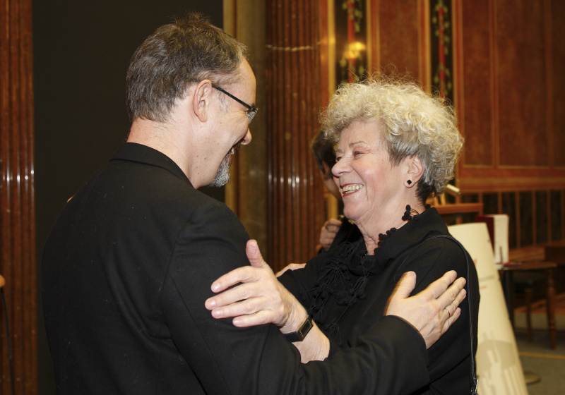 Dr. Karlheinz Essl - Komponist und Performer und Grita Insam