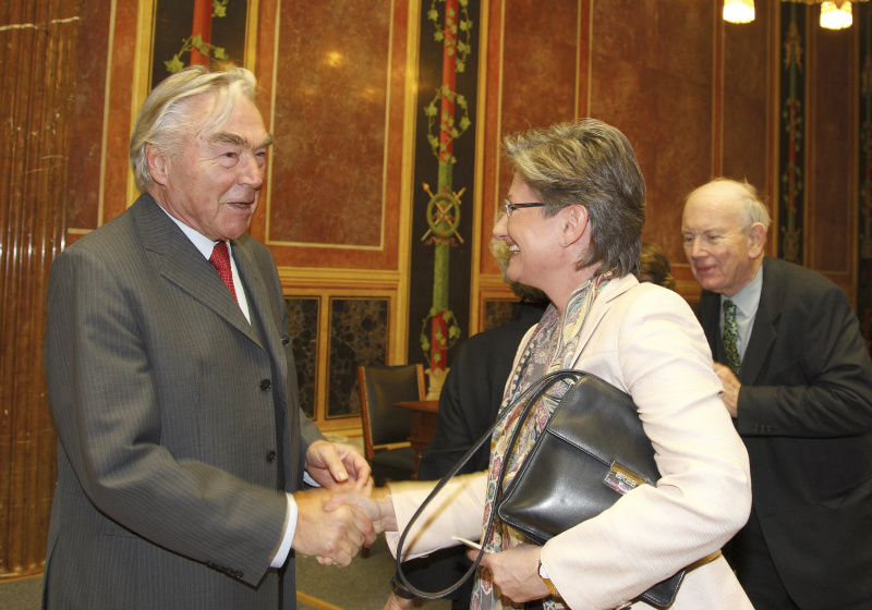 v.li. Beppo Mauhart und Dr. Claudia Schmied - Bundesministerin fuer Unterricht, Kunst und Kultur