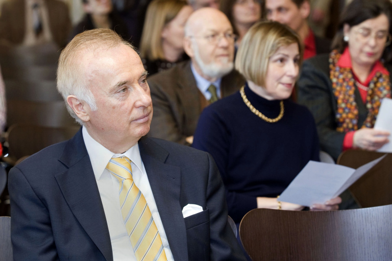 István Horváth - Botschafter Ungarn. Im Hintergrund Dr. Dietrich-Schulz - Parlamentsbibliotheksdirektorin.