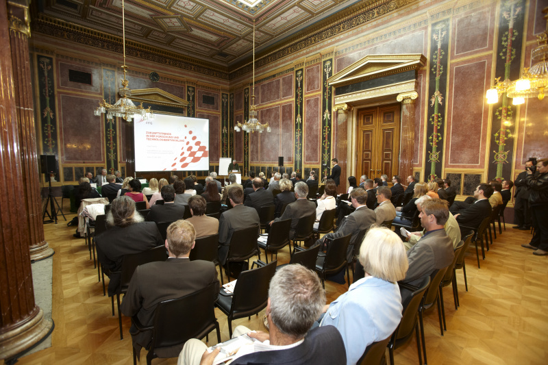Zuhoerer bei der Vortragsveranstaltung
