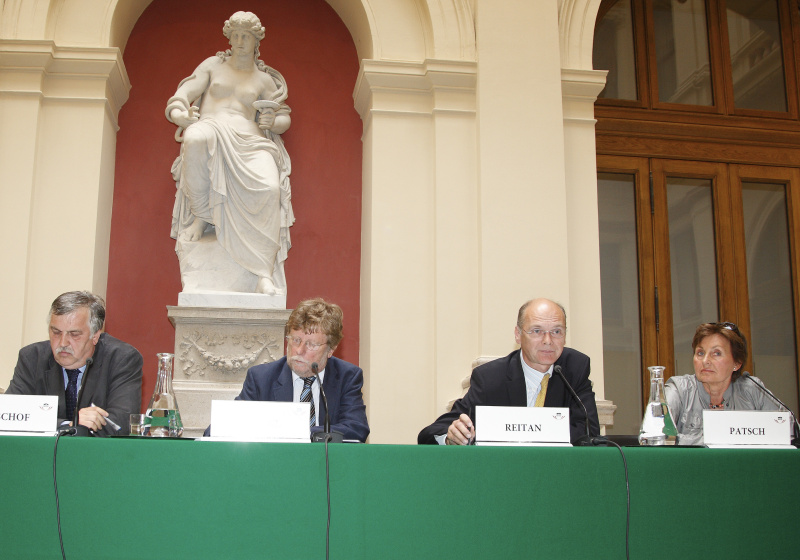 v.li. Burkhard Bischof - Die Presse, Erhard Stackl - Der Standard, Claus Reitan - Die Furche, Dipl.-Ing. Jana Patsch - Kurier