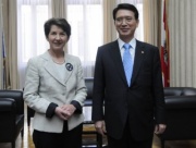 v. li. Nationalratspräsidentin Mag.a Barbara Prammer; Präsident der Nationalversammlung der Republik Korea Kim Hyong-O