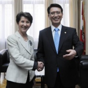 v. li. Nationalratspräsidentin Mag.a Barbara Prammer; Präsident der Nationalversammlung der Republik Korea Kim Hyong-O