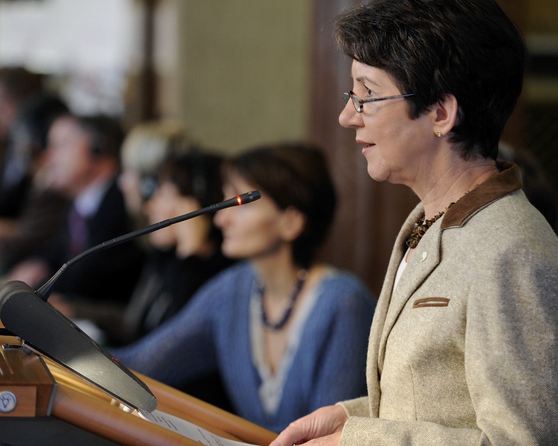 Nationalratspräsidentin Mag.a Barbara Prammer am Rednerpult.