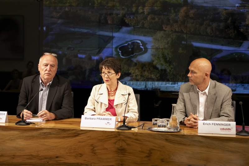 v.links: Josef Weidenholzer- Volkshilfe, NR Praesidentin Mag. Barbara Prammer, Erich Fenninger -Volkshilfe