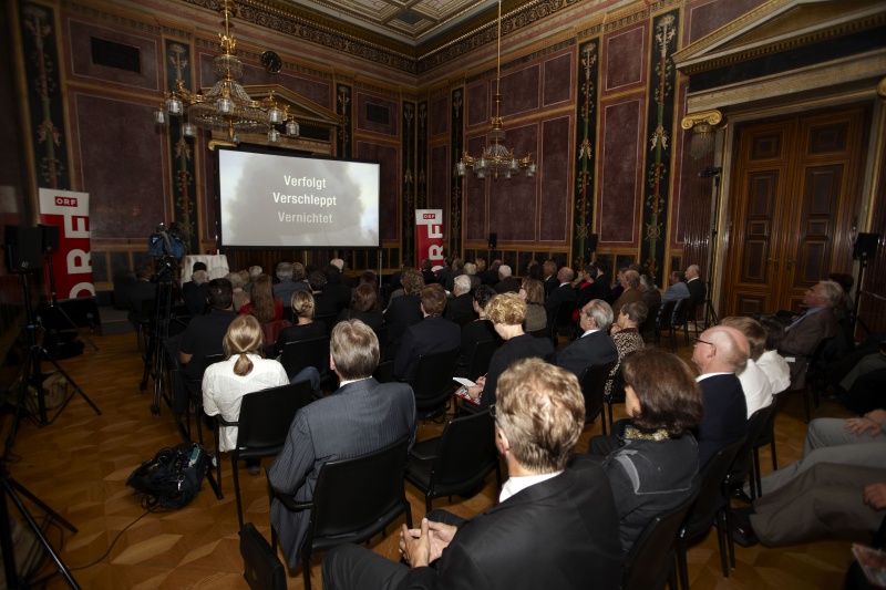 Vorfuehrung  der TV-Dokumentation Der Zweite Weltkrieg - Verfolgt, verschleppt, vernichtet