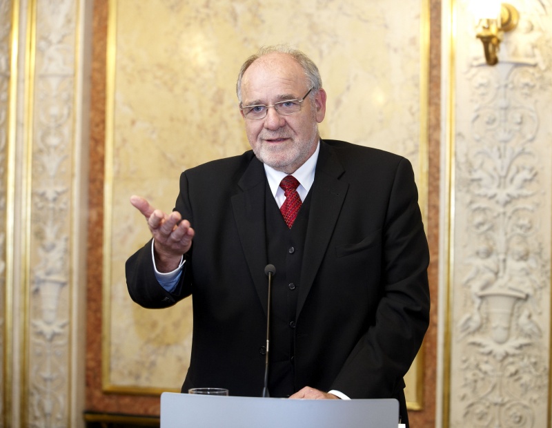 Dr. Gottfried Marckhgott am Rednerpult