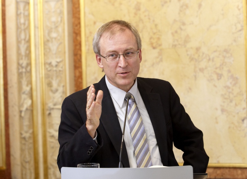 Prof. Dr. Wolfgang Sander am Rednerpult