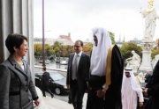 v.li. Mag.a Barbara Prammer - Nationalratspräsidentin begrüßt Dr. Abdullah Al Al-Sheik - Vorsitzender der saudischen Majlis Al Shura
