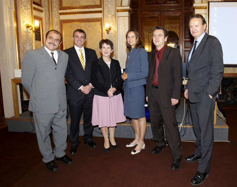 (v.l.n.r.) Univ.-Prof. Dr. Franz Hörmann - Institut für Revisions- Treuhand- und Rechnungswesen, WU Wien, Dr. Heinrich Schaller - Vorstand der Wiener Börse, Mag.a Barbara Prammer - Präsidentin des Nationalrates, Dr.in Sophie Karmasin - Karmasin Motivforschung und  Mag. Thomas Zotter - Abteilung Wirtschaftswissenschaften, AK Wien und  Dr. Wolfgang Unterhuber - Chefredakteur WirtschaftsBlatt
