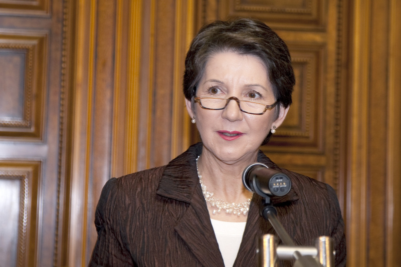 Mag. Barbara Prammer - Präsidentin des Nationalrates am Rednerpult.