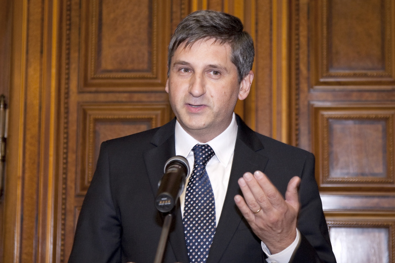 Dr. Michael Spindelegger - Bundesminister für europäische und internationale Angelegenheiten am Rednerpult.