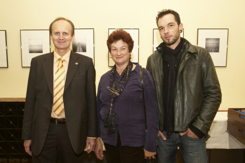 Bundesratspraesident Erwin Preiner (1.v. links) mit den Künstlern.