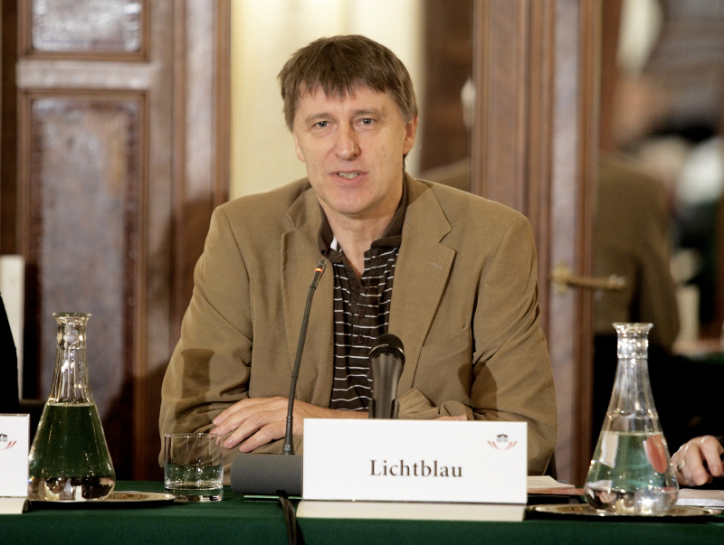 Ao. Univ.-Prof. Dr. Albert Lichtblau -  stv. Leiter des Zentrums für jüdische Kulturgeschichte der Univ. Salzburg