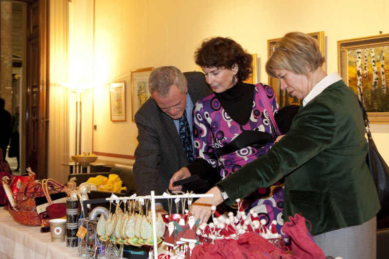 v.li. Wolfgang Küchler - Parlamentsdirektion, Manuela Machl - Parlamentsdirektion und Monika Mühlwerth - Bundesrätin