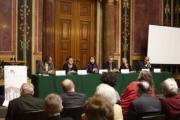 Podium v.links: Univ.-Prof. Manfred Nowak, Dr.Michaela Moser, Mag.Karin Tertinegg, Peter Schwarz, Dr. Friedrun Huemer, Mag. Mustafa Akguen.