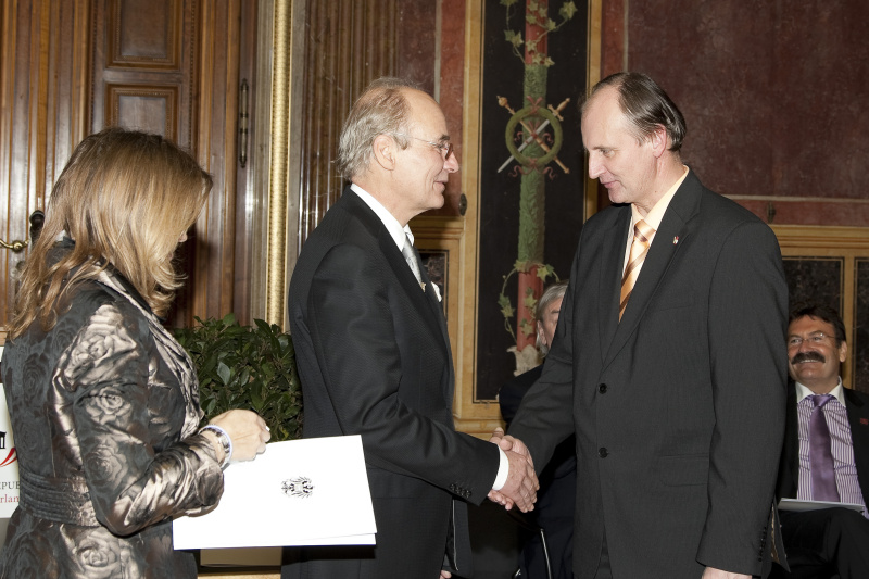 v.li. Alice Alsch-Harrant -Parlamentsdirektion, Dkfm. Hans Staud - Staud´s Wien und Erwin Preiner - Praesident des Bundesrates