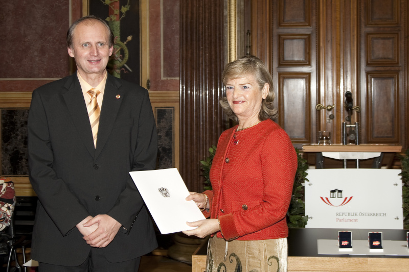 v.li. Erwin Preiner - Praesident des Bundesrates und Dr. Eva-Maria Linnert - Oesterreich-Zypern Gesellschaft