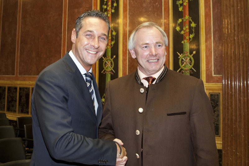 v.li. H.C. Strache - Klubobmann der FPOE und Gerhard Doerfler - Landeshauptmann von Kaernten