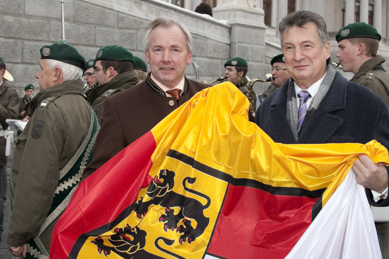 v.li. Gerhard Dörfler - Landeshauptmann von Kärnten und Komm. Rat Peter Mitterer - Präsident des Bundesrates.