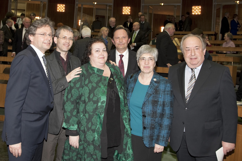 v.li. Dr. Alexander Wrabetz - ORF-Generaldirektor, Mag. Gerhard Mader - Regie und Kamera, Mag.a Anita Lackenberger - Regie, Gerhard Klein - Leiter der ORF-TV-Religion, Sr. Maria Judith Tappeiner CS - Generalleiterin der CS-Schwesterngemeinschaft, Fritz Neugebauer - Zweiter Nationalratspräsident