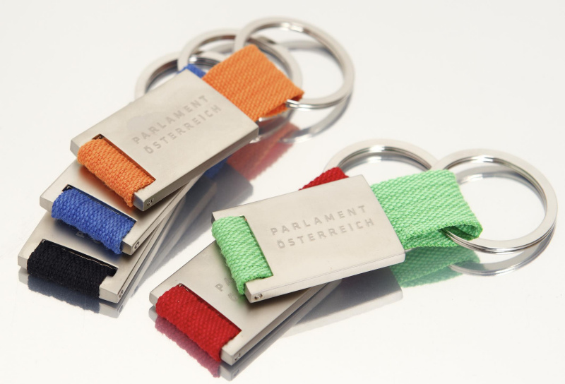 Schlüsselanhänger mit Schriftzug "Parlament Österreich" (Stoffband)