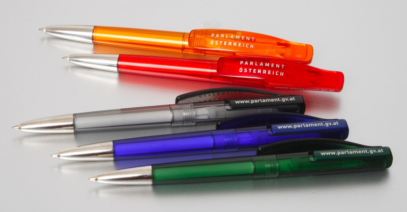 Kugelschreiber mit Schriftzug „Parlament Österreich“ (diverse Farben)