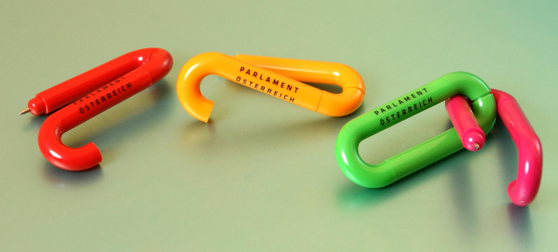 Kugelschreiberkarabiner mit Schriftzug „Parlament Österreich“ (diverse Farben)
