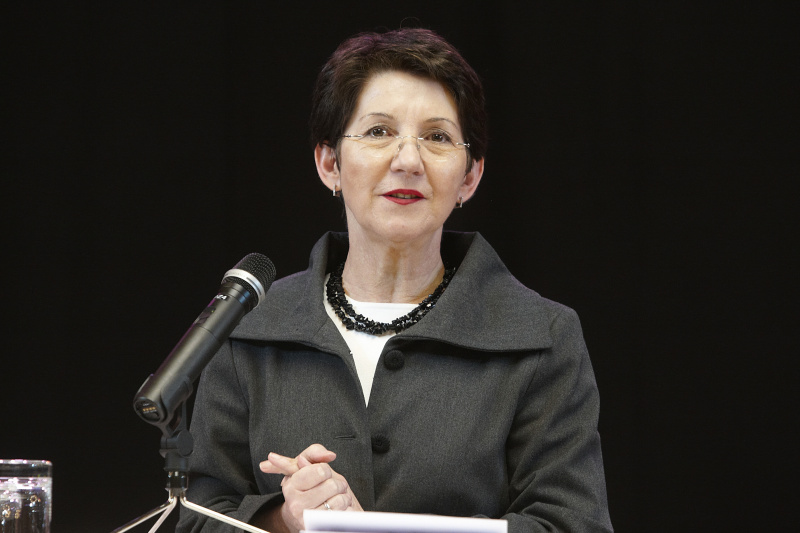 Nationalratspräsidentin Mag.a Barbara Prammer am Mikrofon.