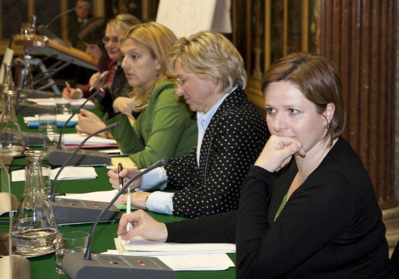 v.li. Carmen Gartelgruber - Frauensprecherin FPÖ, Karin Strobl - Vorsitzende Frauennetzwerk Medien, Mag. Katharina Cortolezis-Schlager, Mag. Judith Schwentner - Frauensprecherin GRÜNE