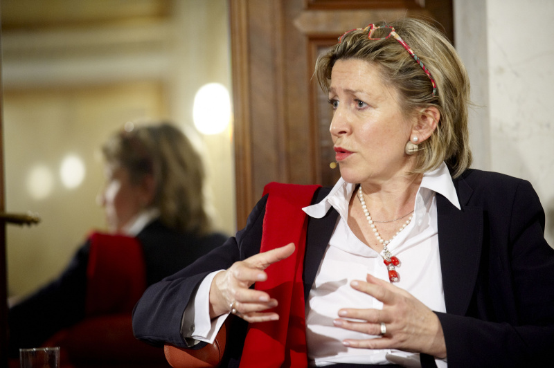 Dr. Katharina Fischer-Ledenice - Leiterin des Hernstein Instituts fuer Management und Leadership