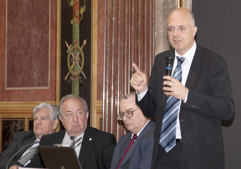 v.li. DDr. hc. mult. Karl Korinek, Fritz Neugebauer - Zweiter Praesident des Nationalrates, Mag. Wolfgang Rank - Praesident des Katholischen Laienrates Oesterreichs, Univ.-Prof. Dr.Wolfgang Mazal