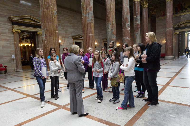 Teilnehmerinnen bei der Führung