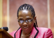 Linda Osarenren -  Programm Officer Inter African Committee am Rednerpult