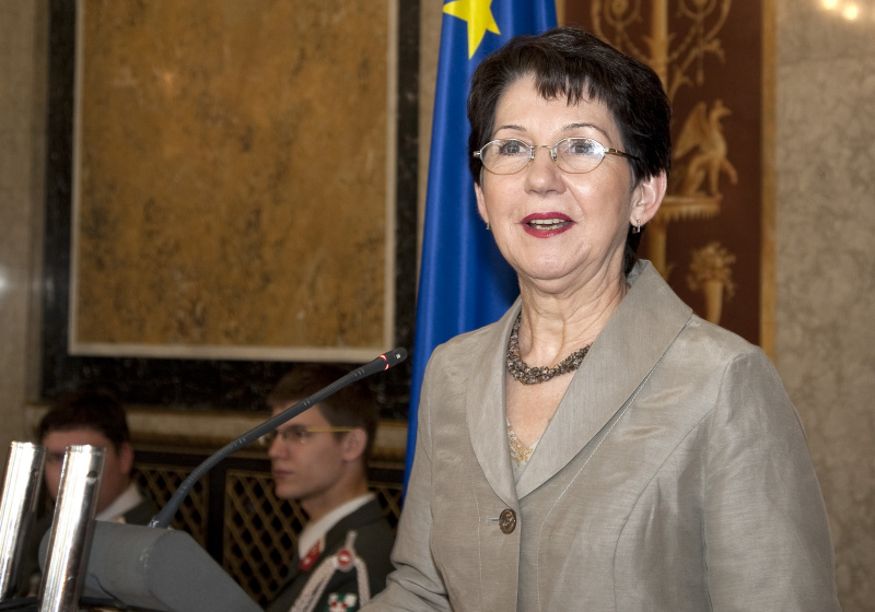 Mag.a Barbara Prammer - Nationalratspräsidentin am Rednerpult