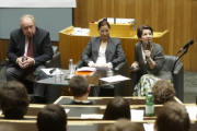 v.li. Fritz Neugebauer - Zweiter Nationalratspräsident, Mag.a Hannah Lessing und Mag.a Barbara Prammer - Nationalratspräsidentin