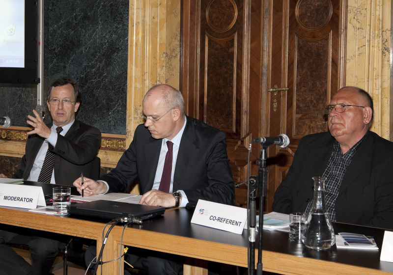 v.li. Dr. Gerhard Riemer - Industriellenvereinigung- Bereichsleiter Bildung, Dr. Christoph Kotanko - Chefredakteur Kurier und DI Dr. Todor Balabanov - Institut für Höhere Studien