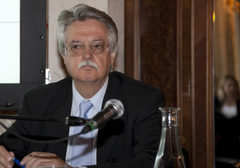 Univ.-Prof. Mag. Dr. Fritz Breuss - WIFO