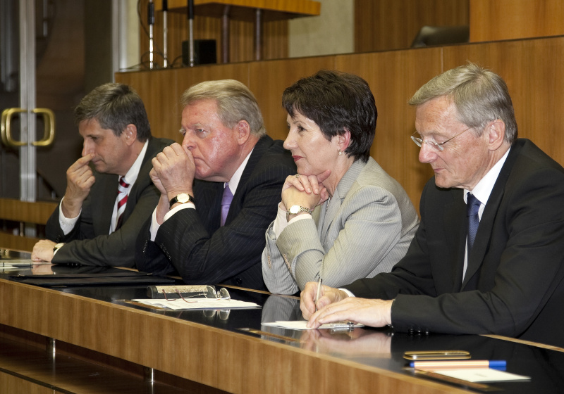 v.li. Dr. Michael Spindelegger - Bundesminister für europäische und internationale Angelegenheiten, Dr. Franz Vranitzky - Bundeskanzler a.D., Mag.a Barbara Prammer - Präsidentin des Nationalrates und Dr. Wolfgang Schüssel - Bundeskanzler a.D. - Präsident der ÖGAVN