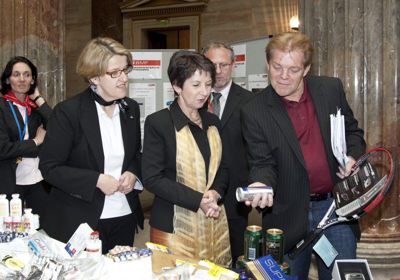 v.li. Dr. Ruperta Lichtenecker- Abgeordnete zum Nationalrat, Mag.a Barbara Prammer - Präsidentin des Nationalrates und Mag. Johann Maier - Abgeordneter zum Nationalrat