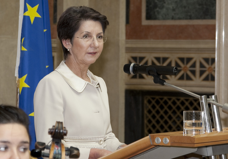 Mag. Barbara Prammer - Praesidentin des Nationalrates am Rednerpult