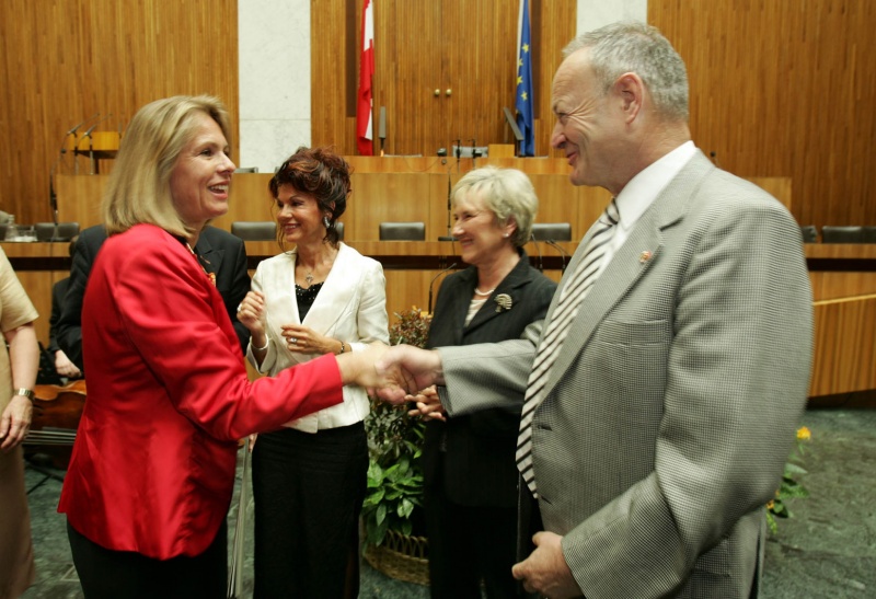 v.li. Dr. Ulrike Sulan - ibc-Hetzendorf, Dr. Brigitte Bierlein - Vizepräsidentin des Verfassungsgerichtshofes; Dr. Monika Lindner - ORF und Nationalratspräsident Prof. Dr. Andreas Khol