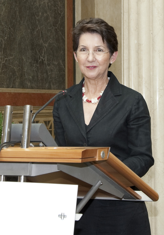 Mag. Barbara Prammer - Präsidentin des Nationalrates am Rednerpult
