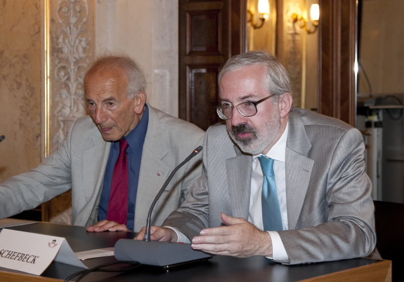 v.li. Prof. Dr. Peter Pulzer - Universität Oxford und Dr. Günther Schefbeck - Leiter der Abteilung Parlamentarische Dokumentation und Archiv und Statistik der Parlamentsdirektion