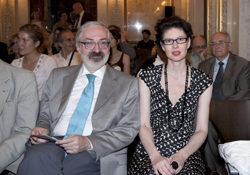 v.li. Dr. Günther Schefbeck - Leiter der Abteilung Parlamentarische Dokumentation und Archiv und Statistik der Parlamentsdirektion und Mag. Susanne Trauneck - Generalsekretärin Jewisch Welcome Service