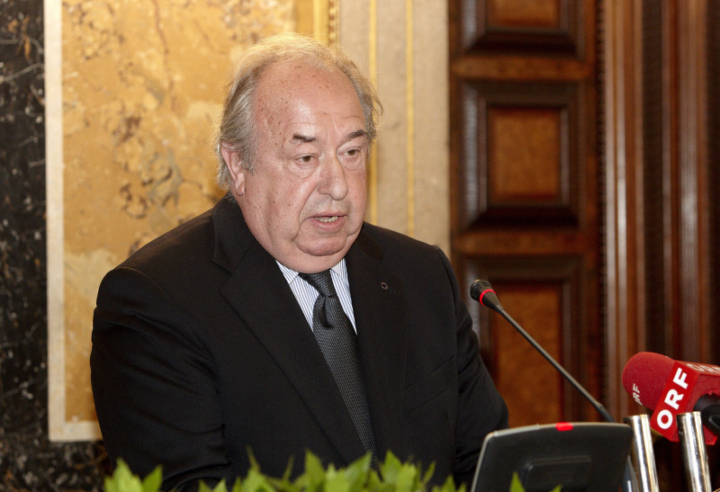 Fritz Neugebauer - Zweiter Nationalratspräsident am Rednerpult