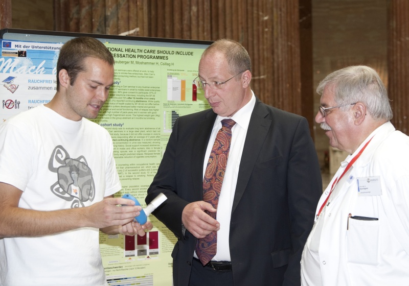 v.li. Michael Kriehuber, Veranstaltungsteilnehmer und Prof. Dr. Kurt Aigner