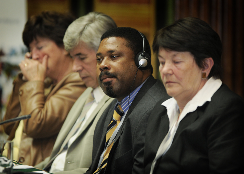 v.li. Miet Smet, Franz Glaser - Nationalratsabgeordneter, Viana Magalhaes  und Inge Jäger