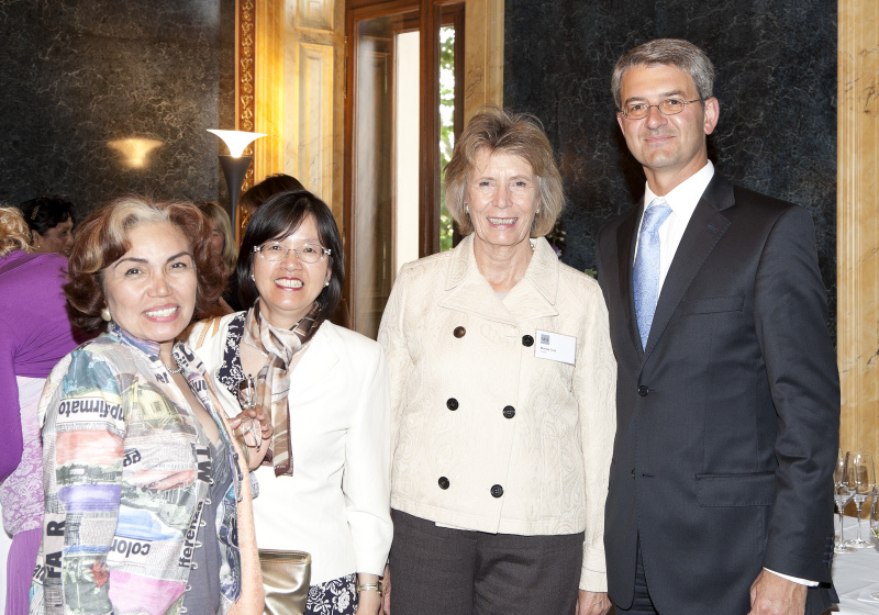 v.li. Veranstaltungsteilnehmerin, Dr. Monika Tuerk, Mag. Alexis Wintoniak